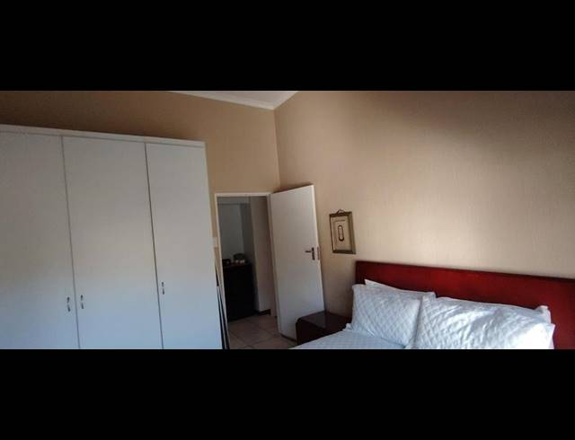 3 BEDROOM TOWNHOUSE FOR SALE IN OAKDENE